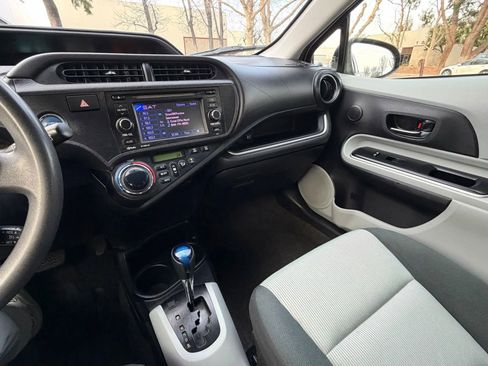 Used 2014 Toyota Prius C One image 17