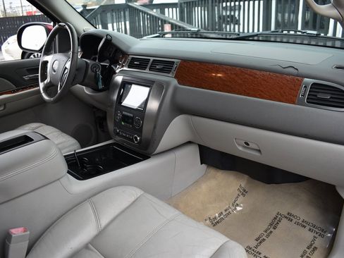 Used 2007 GMC Yukon SLT w/ SLT Preferred Equipment Group image 25