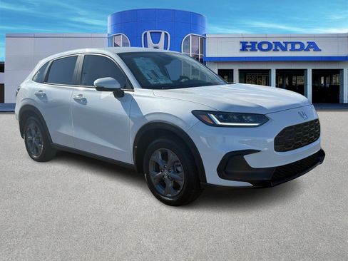 New 2026 Honda HR-V LX image 9