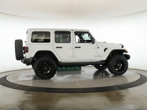 Used 2021 Jeep Wrangler Unlimited Sahara w/ Uconnect 4C Nav & Sound Group image 6