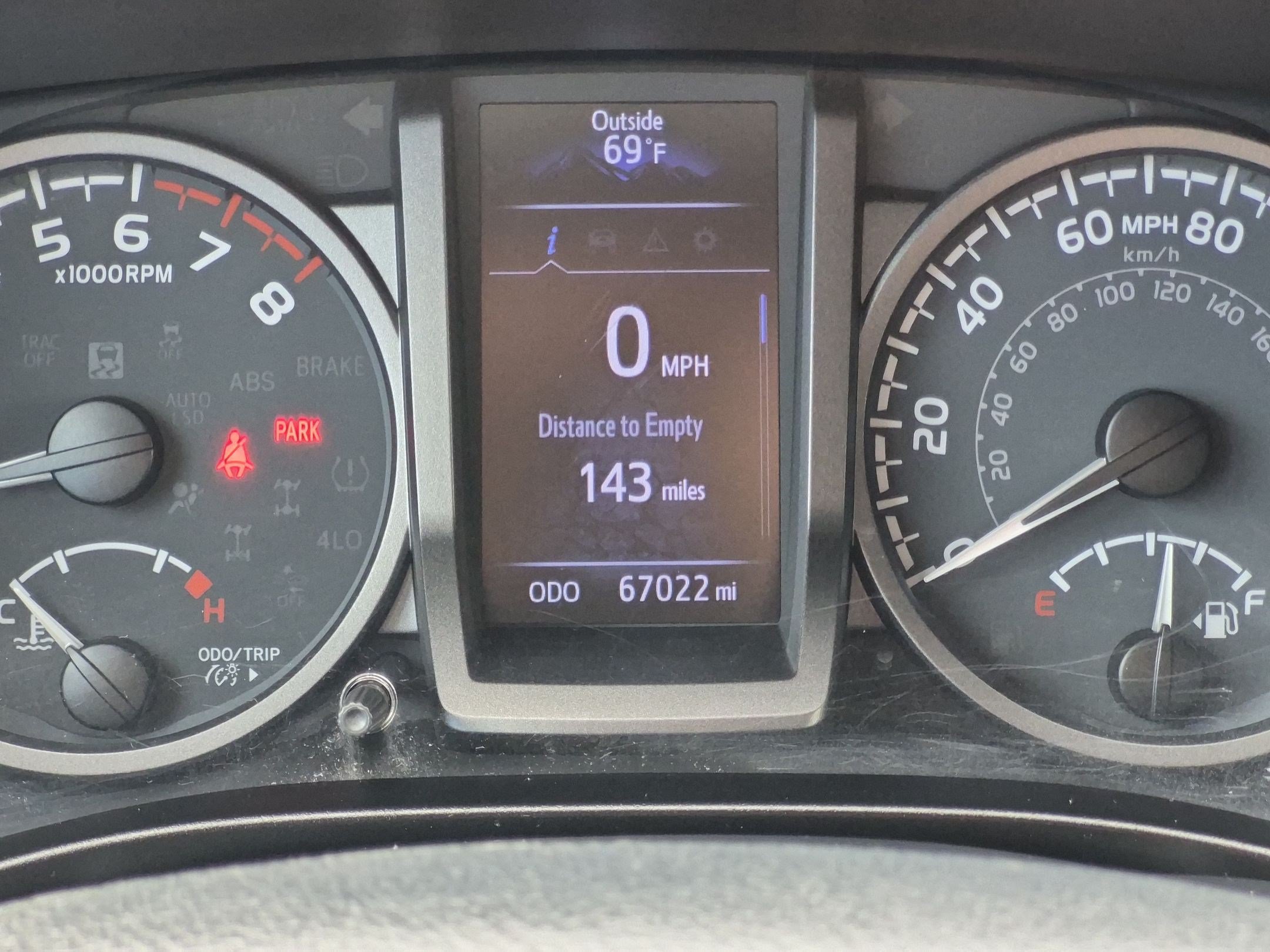 Used 2020 Toyota Tacoma TRD Off-Road w/ Technology Package AWD/4WD image 22