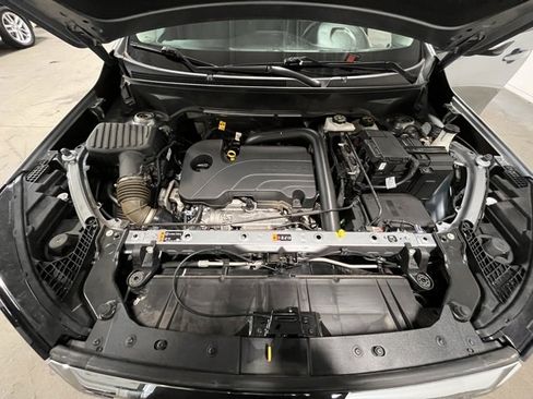 Used 2024 GMC Terrain SLE image 27