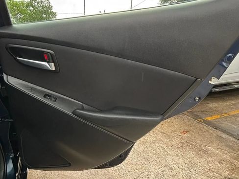 Used 2018 Toyota Yaris iA FWD image 17