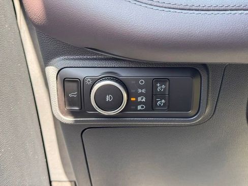 Used 2025 Ford Explorer Platinum AWD/4WD image 15