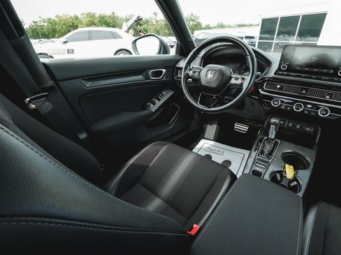 Used 2026 Honda Civic Sport image 42