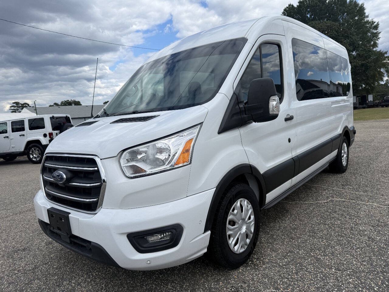 Used 2020 Ford Transit 350 XLT RWD image 8