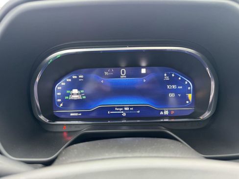 Used 2023 Chevrolet Suburban RST AWD/4WD image 11