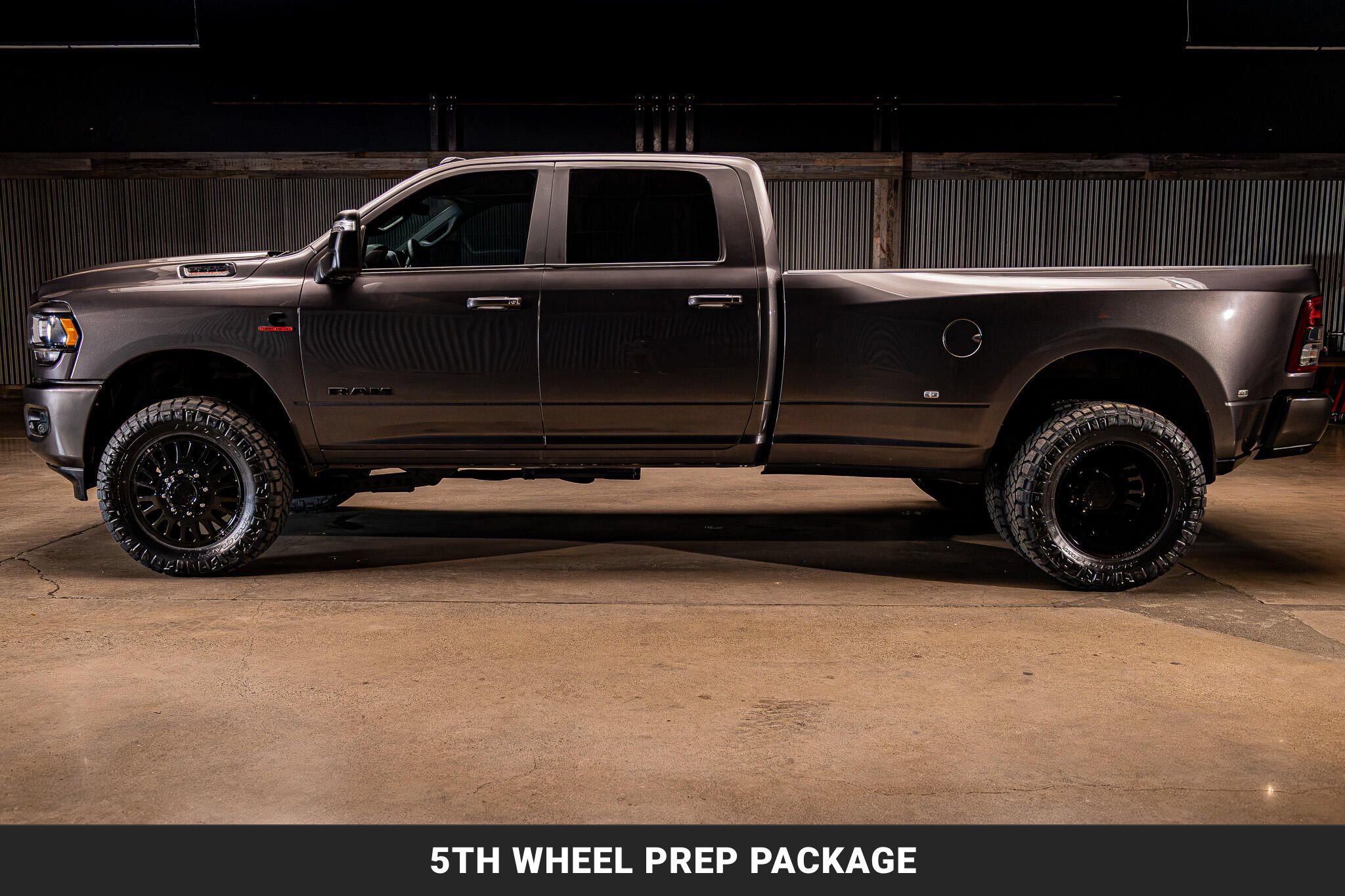 Used 2024 RAM 3500 Big Horn w/ Night Edition AWD/4WD image 6