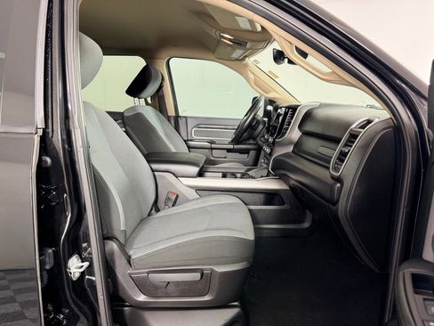 Used 2020 RAM 2500 Big Horn w/ Level 1 Equipment Group image 31