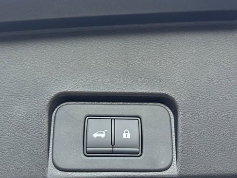 Certified 2026 Nissan Rogue SV image 18