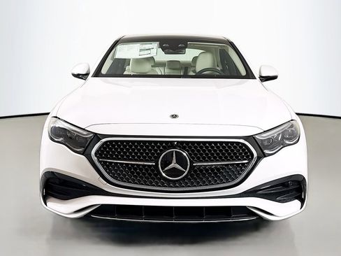 New 2026 Mercedes-Benz E 350 4MATIC Sedan image 2