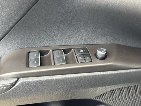 Used 2023 Toyota Camry XSE FWD image 12