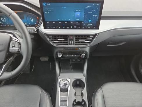 Used 2025 Ford Escape Platinum AWD/4WD image 11