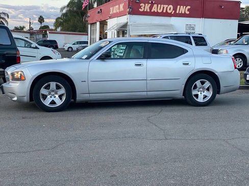 Used 2006 Dodge Charger SE image 4
