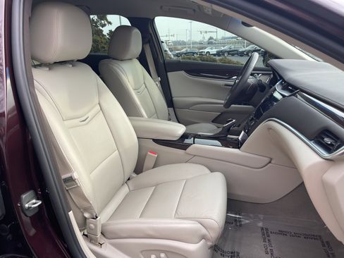 Used 2017 Cadillac XTS Luxury w/ Driver Awareness Package image 22