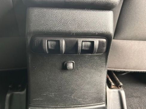 Used 2018 Jeep Wrangler Unlimited Sport S AWD/4WD image 32