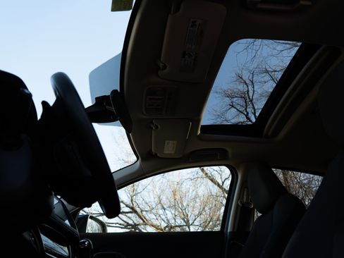 Used 2022 Honda HR-V EX image 36