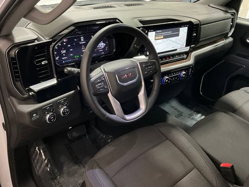 Used 2025 GMC Sierra 1500 Elevation AWD/4WD image 15