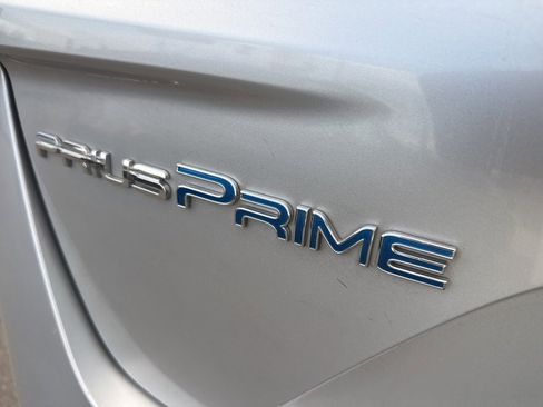 Used 2017 Toyota Prius Prime Plus image 5