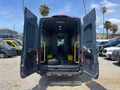 Used 2019 Ford Transit 250 148 High Roof Extended RWD image 8