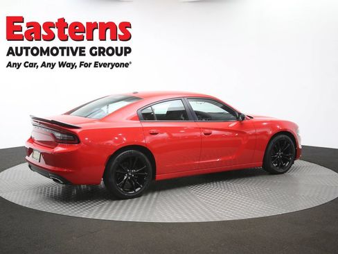 Used 2018 Dodge Charger SXT w/ Blacktop Package RWD image 41