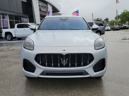 Used 2023 Maserati Grecale GT image 2