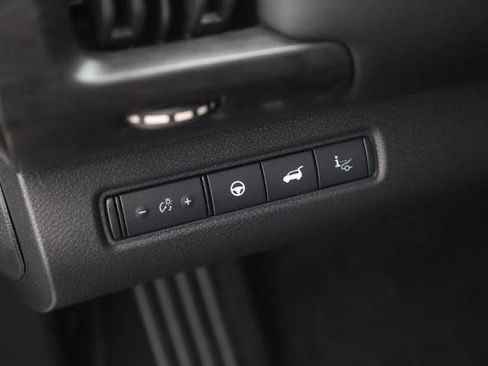 New 2026 Nissan Pathfinder Platinum AWD/4WD image 12