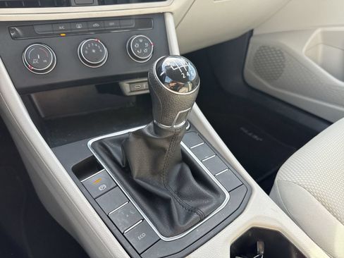 Used 2020 Volkswagen Jetta S FWD image 20