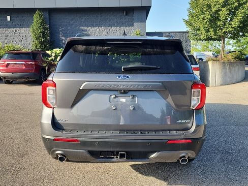 Used 2023 Ford Explorer XLT w/ Equipment Group 202A AWD/4WD image 6