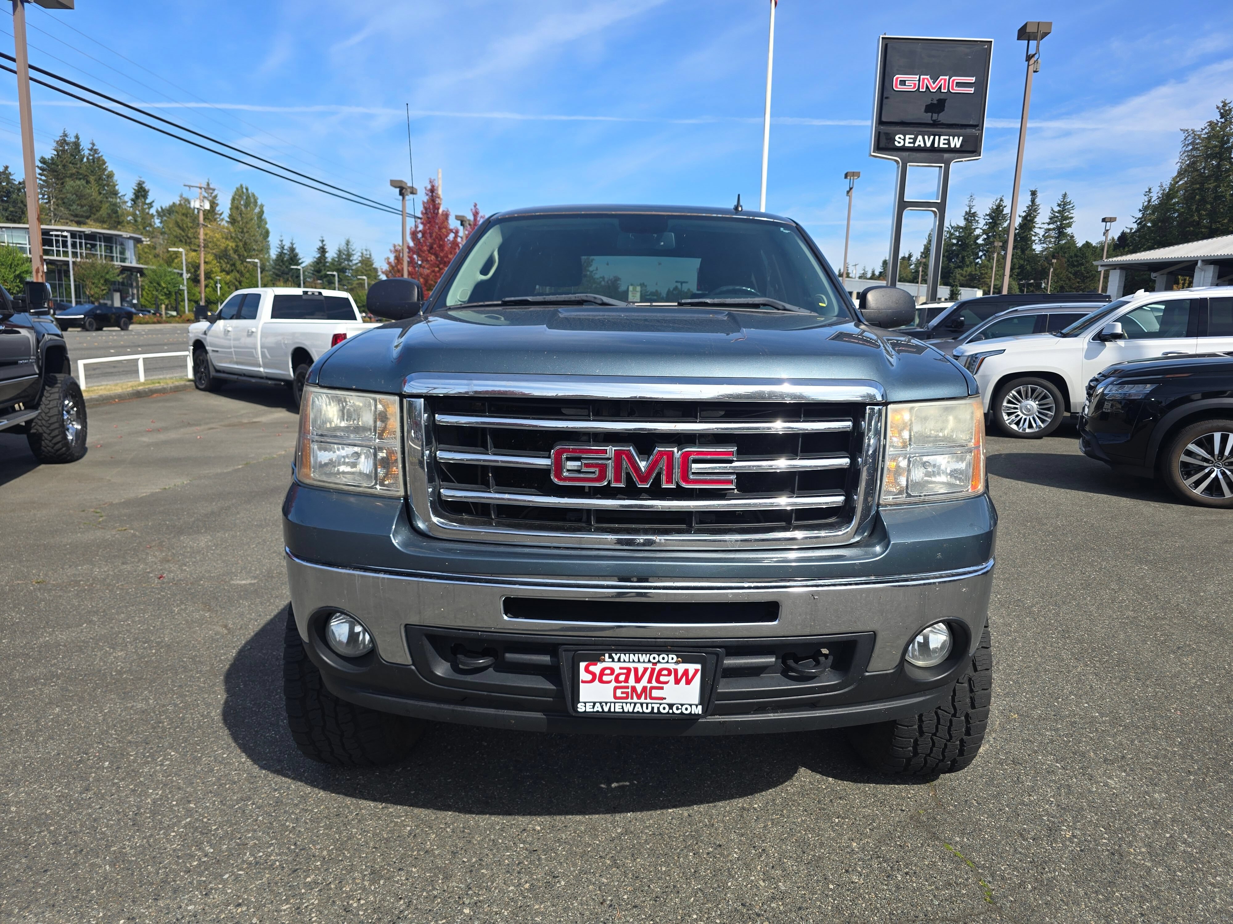 Used 2013 GMC Sierra 1500 SLE w/ Power Tech Package AWD/4WD image 2