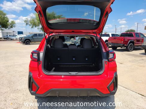 Used 2024 Subaru Crosstrek 2.0i Premium image 32