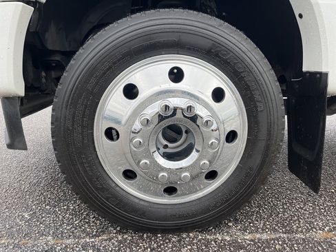 Used 2021 Ford F450 Platinum w/ FX4 Off-Road Package image 9