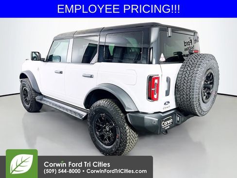 New 2026 Ford Bronco Outer Banks w/ Sasquatch Package AWD/4WD image 11