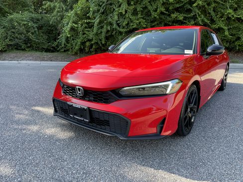 Used 2025 Honda Civic Sport image 5