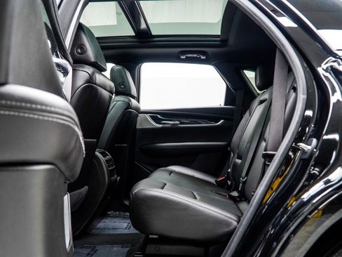 Used 2021 Cadillac XT5 Premium Luxury FWD image 39