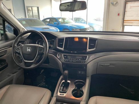 Used 2017 Honda Ridgeline RTL-T image 25