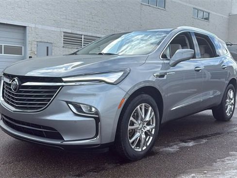 Used 2023 Buick Enclave Essence w/ Experience Buick Package image 8