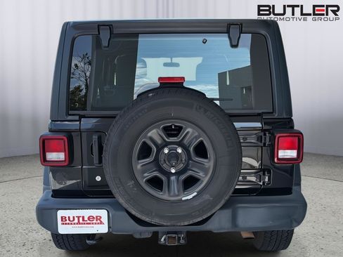 Used 2020 Jeep Wrangler Unlimited Sport AWD/4WD image 5