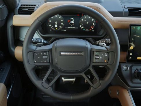 New 2026 Land Rover Defender 110 V8 AWD/4WD image 18