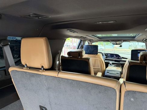 Used 2023 Cadillac Escalade ESV Sport w/ Touring Package AWD/4WD image 9