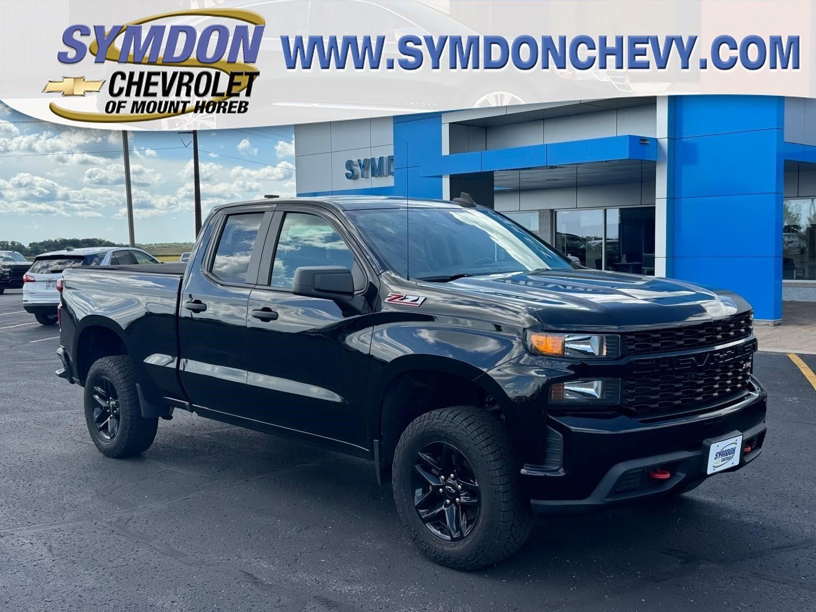 Used 2019 Chevrolet Silverado 1500 Custom Trail Boss w/ Custom Convenience Package AWD/4WD image 1