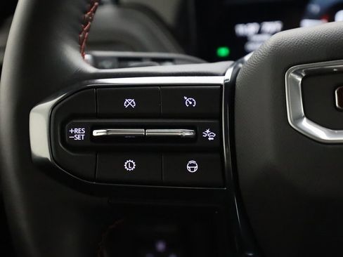 Used 2025 GMC Yukon AT4 Ultimate image 25