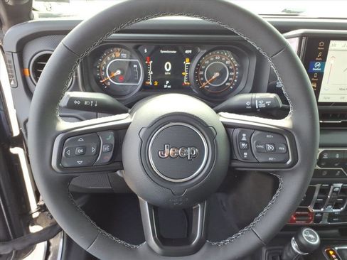 New 2026 Jeep Gladiator Mojave AWD/4WD image 12