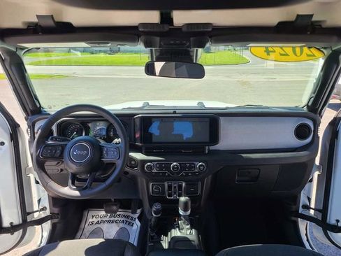 Used 2024 Jeep Wrangler Unlimited w/ Dual Top Group AWD/4WD image 11