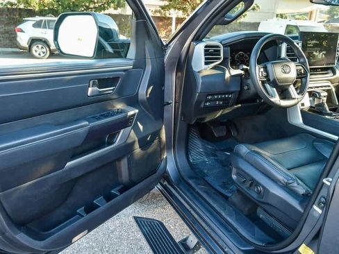 Used 2022 Toyota Tundra Platinum image 19
