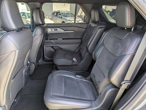 Used 2025 Ford Explorer ST AWD/4WD image 20