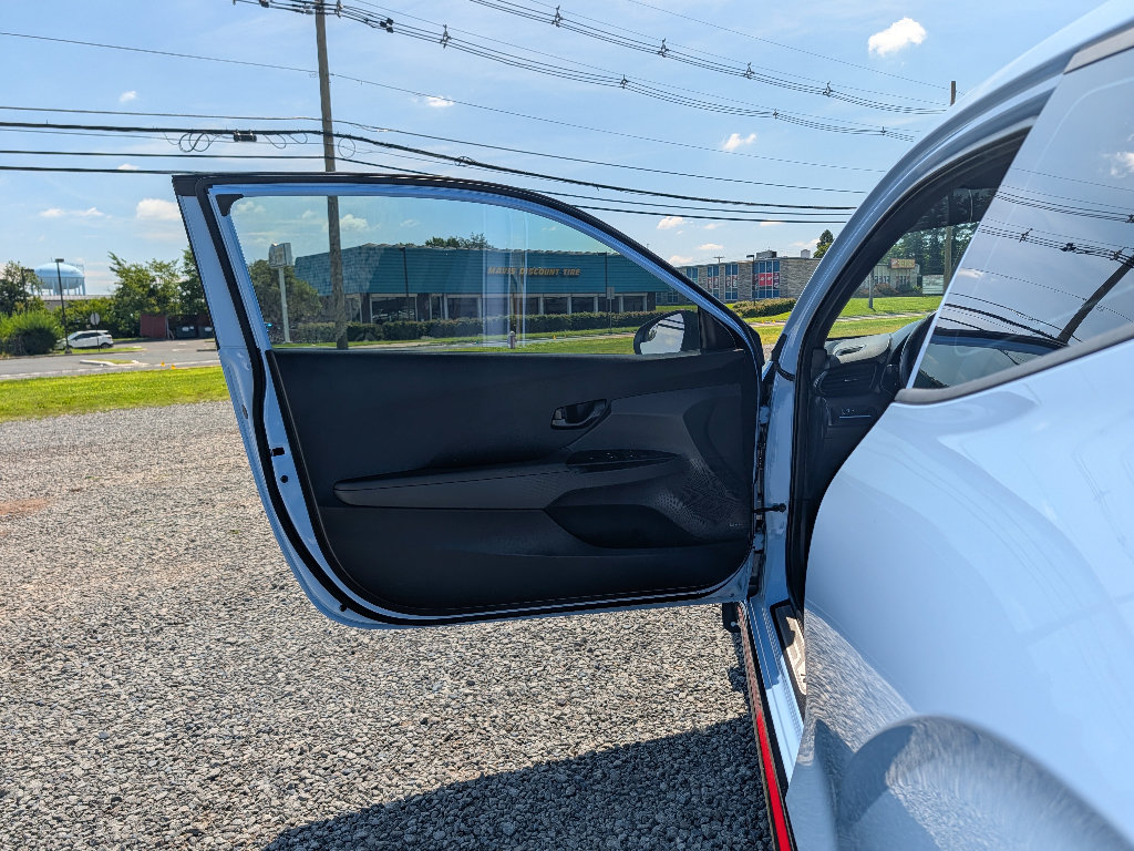 Used 2019 Hyundai Veloster N N FWD image 9