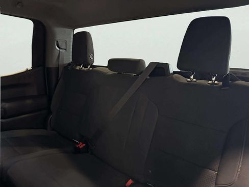 Used 2021 Chevrolet Silverado 1500 Custom AWD/4WD image 18