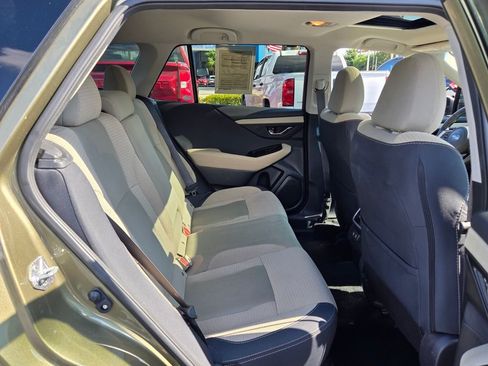 Used 2022 Subaru Outback Premium image 15