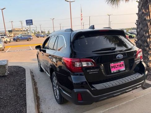 Used 2019 Subaru Outback 3.6R Touring AWD/4WD image 21